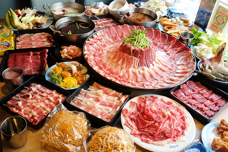 鬥牛士二鍋（桃園食尚店）。挑戰全台最便宜壽喜燒，一人只要328元吃到飽，超過百種食材任你挑！ @嘿!部落!