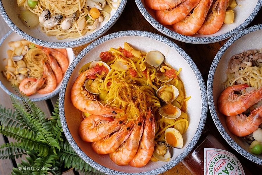 蒜酒李 Pasta&amp;Beer。只要170元！澎湃海鮮用料整碗舖滿滿，首創義大利麵結合精釀啤酒，全桃園第一家！ @嘿!部落!