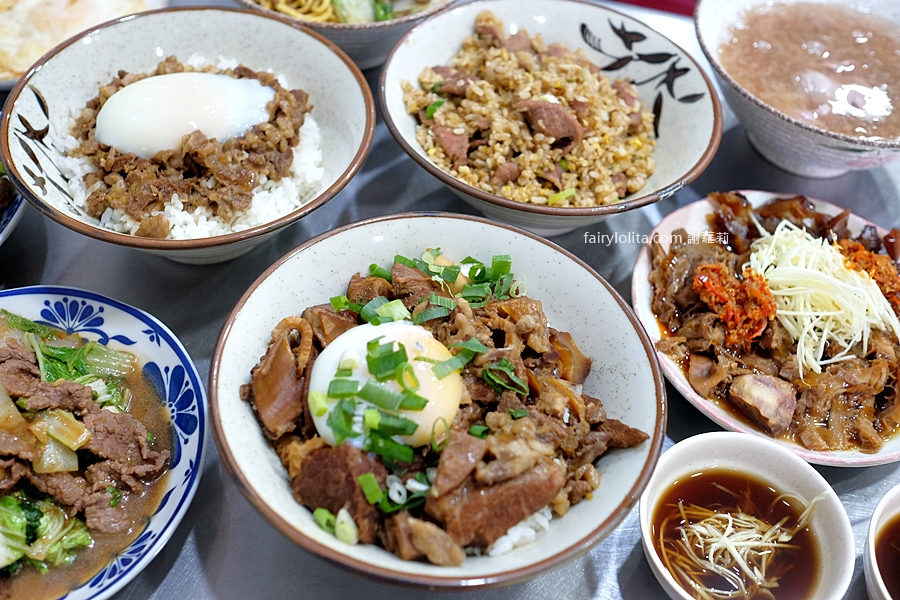 台南牛饕溫體牛肉湯 桃園店。太扯了吧？！桃園竟然也吃得到台南直送溫體牛肉，開店1分鐘直接爆滿！ @嘿!部落!