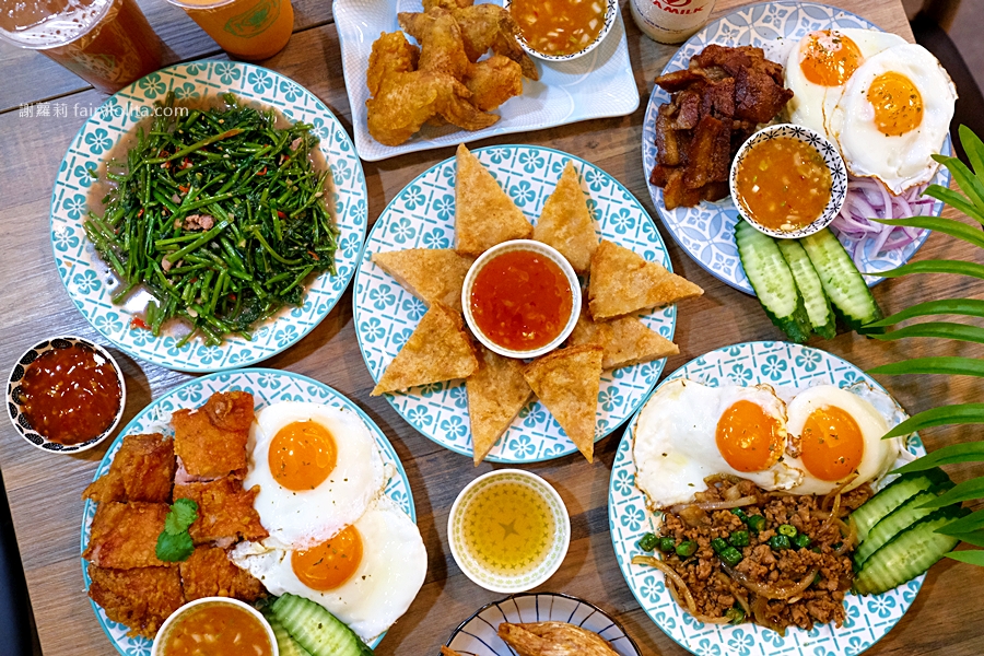 泰速泰式料理 藝文店。套餐只要百元就能吃！新開幕平價泰式料理，連超大杯道地泰奶都只要60元！ @嘿!部落!