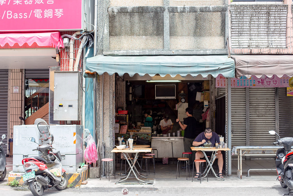 火生餛飩麵店｜沒有招牌店面又超不起眼卻是開業超過40年的宜蘭老字號麵店 @嘿!部落!