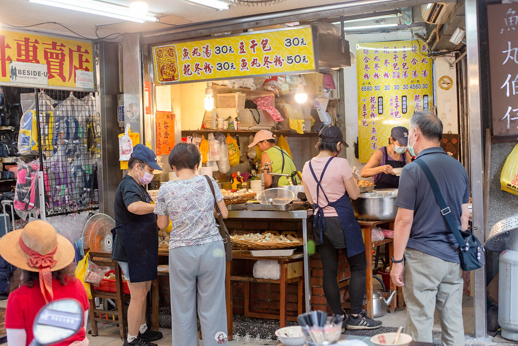 基隆魚丸伯仔｜開業超過一甲子的基隆美食就專賣豆干包料理 @嘿!部落!