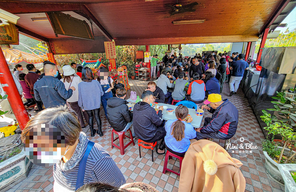 中寮石龍宮 | 中寮泡麵土地公廟，百人朝聖吃泡麵正流行，南投景點推薦