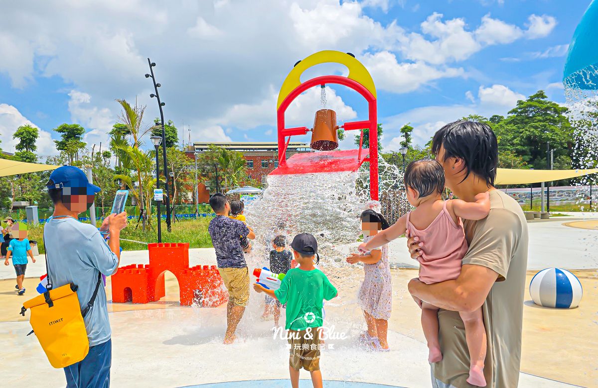 斗六人文親水公園 – 23組免費戲水設施,串聯膨鼠森林公園,金瓜鼠樂園，雲林最強親子玩水公園推薦
