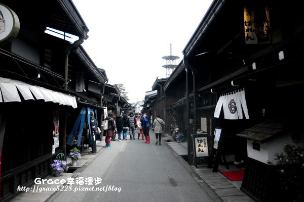高山陣屋朝市|岐阜縣日本–高山陣屋朝市非常好逛，高山古街江戶時代原色古味的建築，賞櫻的好地點 @嘿!部落!