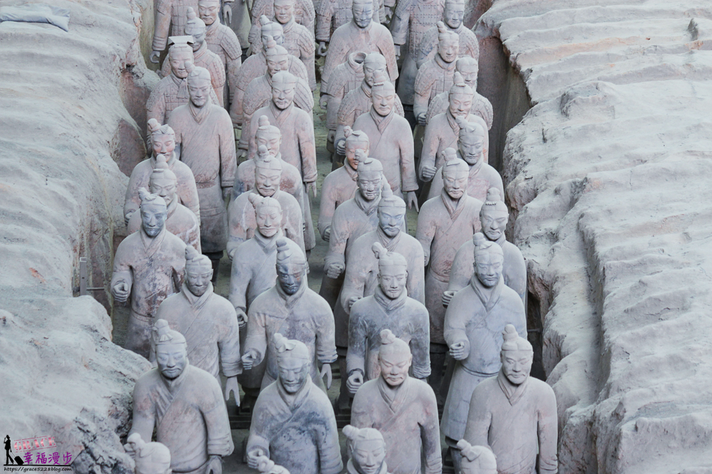 秦始皇兵馬俑博物館｜中國西安–歷經兩千多年的神秘文物，整個磅礴的氣勢相當震撼 @嘿!部落!