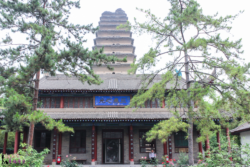 小雁塔｜西安市中國–經過三次震裂又自動神合的千年古塔 ，唐代佛教的藝術建築 @嘿!部落!