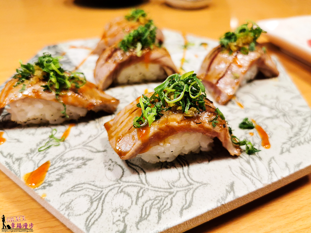 華僑市場魚莊生魚片專賣店｜東港鎮屏東縣–Google評價有4.8顆星的生魚片專賣店，食材新鮮品嚐黑鮪魚的好地方 @嘿!部落!