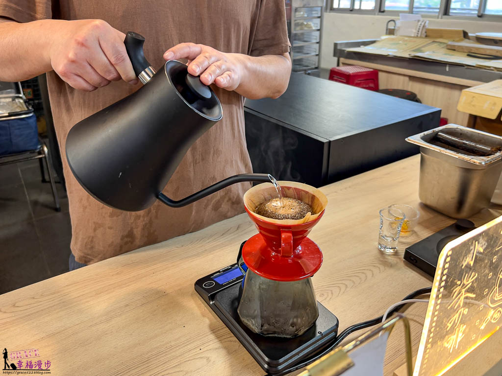 馬祖z.o小柒咖啡&middot;市場店｜南竿鄉–市場裡的文青咖啡小舖，特殊的高粱酒咖啡濃醇好喝 @嘿!部落!