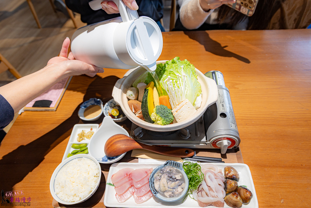 里海 cafe’｜礁溪鄉宜蘭–礁溪超人氣的咖啡餐廳，品嚐漁港新鮮直送的鮮魚定食 @嘿!部落!