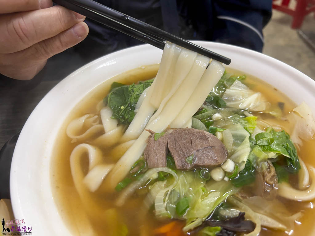 朝露麵｜東引鄉馬祖–東引必吃的麵食館，有著高粱香氣的牛肉麵 @嘿!部落!