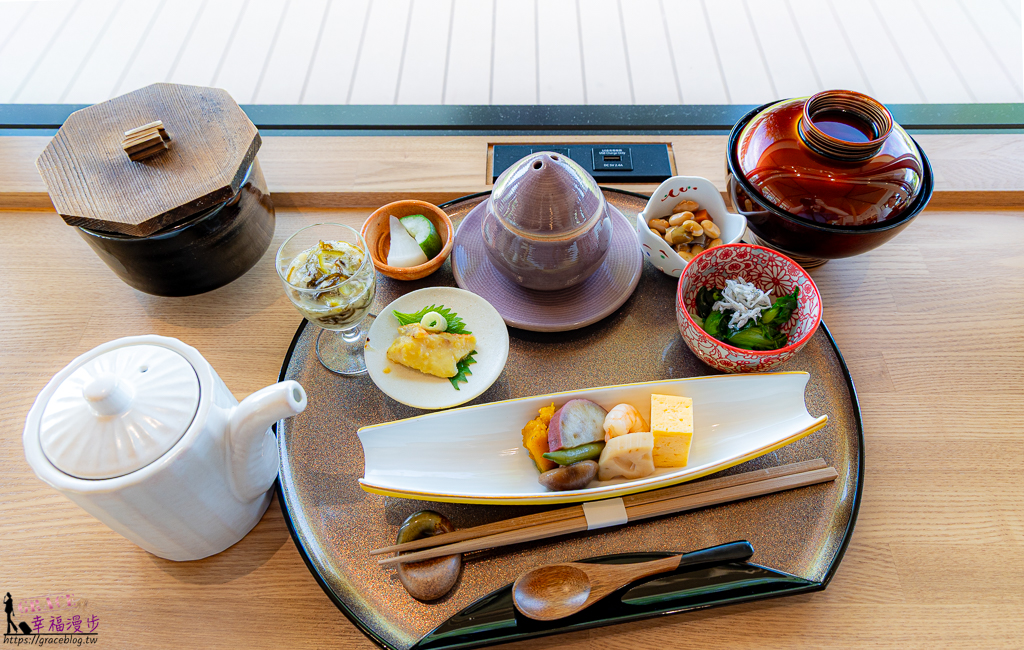 BARCOS集いの森｜鳥取縣日本–鳥取倉吉當地知名包包品牌的複合式咖啡餐飲店，時尚美麗的玻璃建築，提供當令食材的土窯飯定食 @嘿!部落!