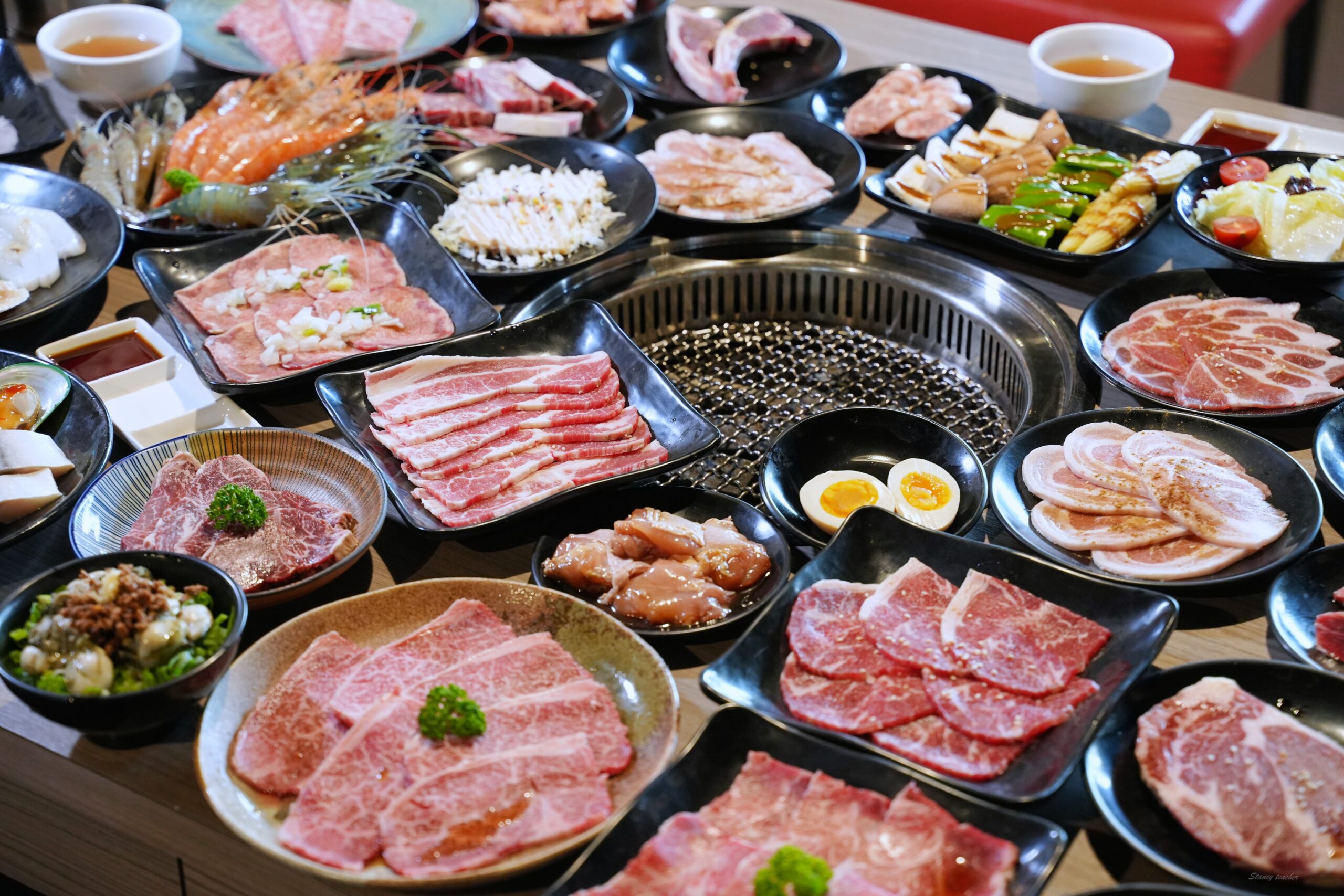 羊角炭火燒肉文心店|台中燒肉店吃到飽 | 2000內厚切A5和牛、橫隔膜、安格斯牛排無限爽吃各國啤酒喝到飽 羊角炭火燒肉文心店|台中燒肉店吃到飽 | 2000內厚切A5和牛、橫隔膜、安格斯牛排無限爽吃各國啤酒喝到飽