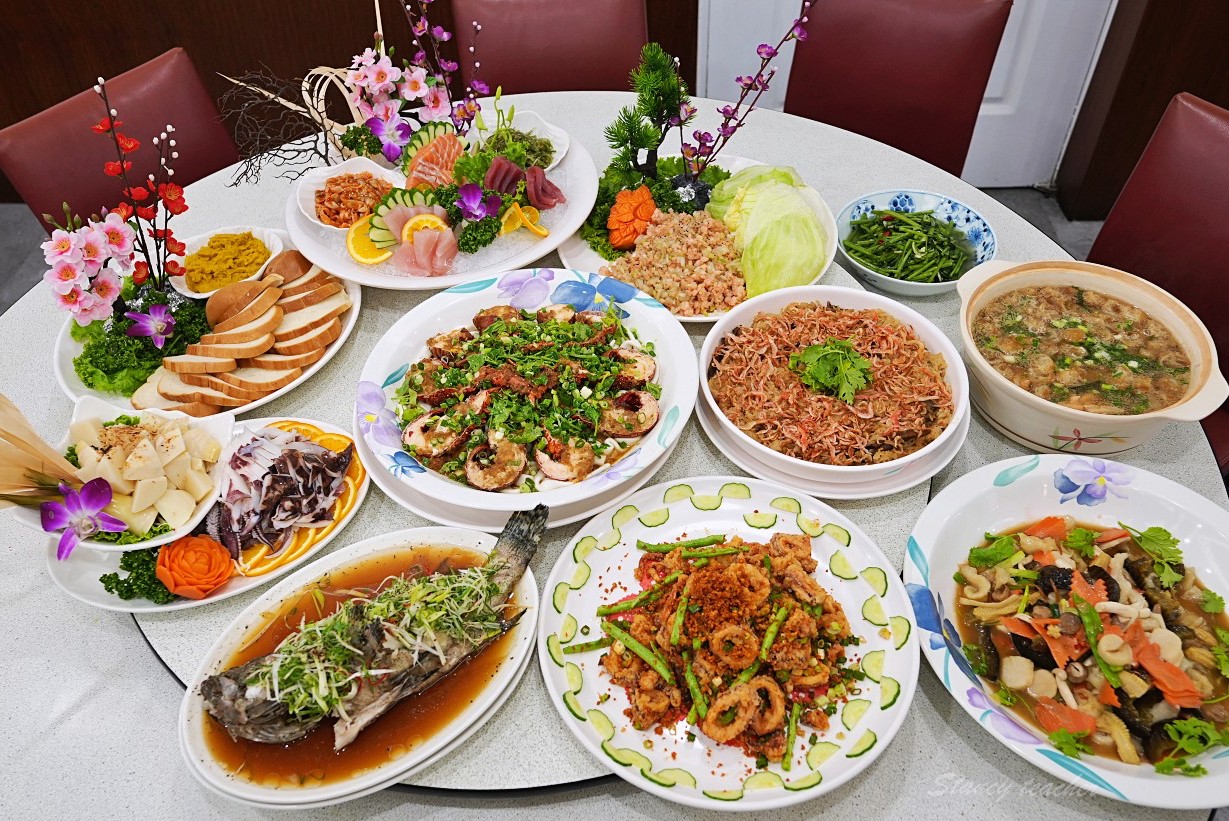中山區海鮮熱炒店｜蟹挺豐海鮮料理 自家漁船捕撈尚青海鮮，合菜一桌6600每人都有龍蝦吃 @嘿!部落!