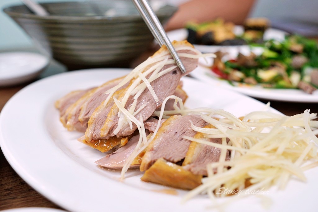 金樺城鵝肉担延三店｜延三夜市最好吃的鹹水鵝肉煙燻鵝肉，超夠味下水韭菜必點（菜單） @嘿!部落!