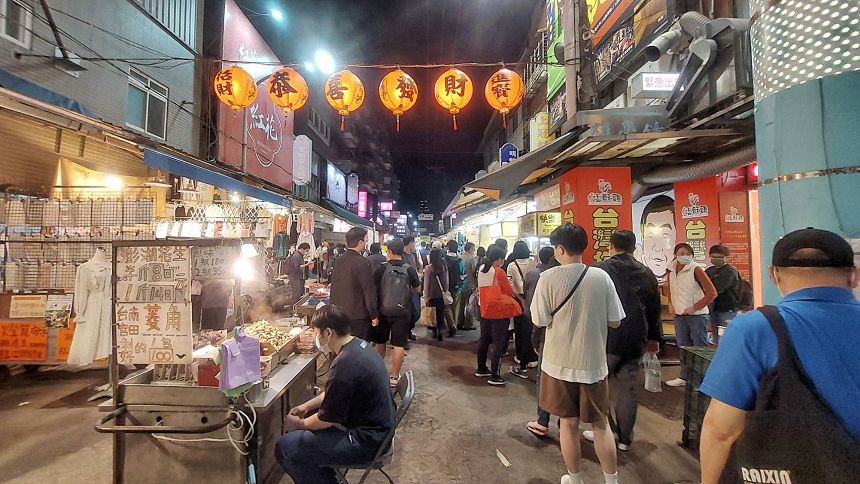 【台北美食】通化夜市．御品元冰火湯圓｜燒燙燙雙料湯圓配上清涼桂花蜜檸檬冰，冰火混搭創新吃法，獲得米其林必比登推介 @嘿!部落!