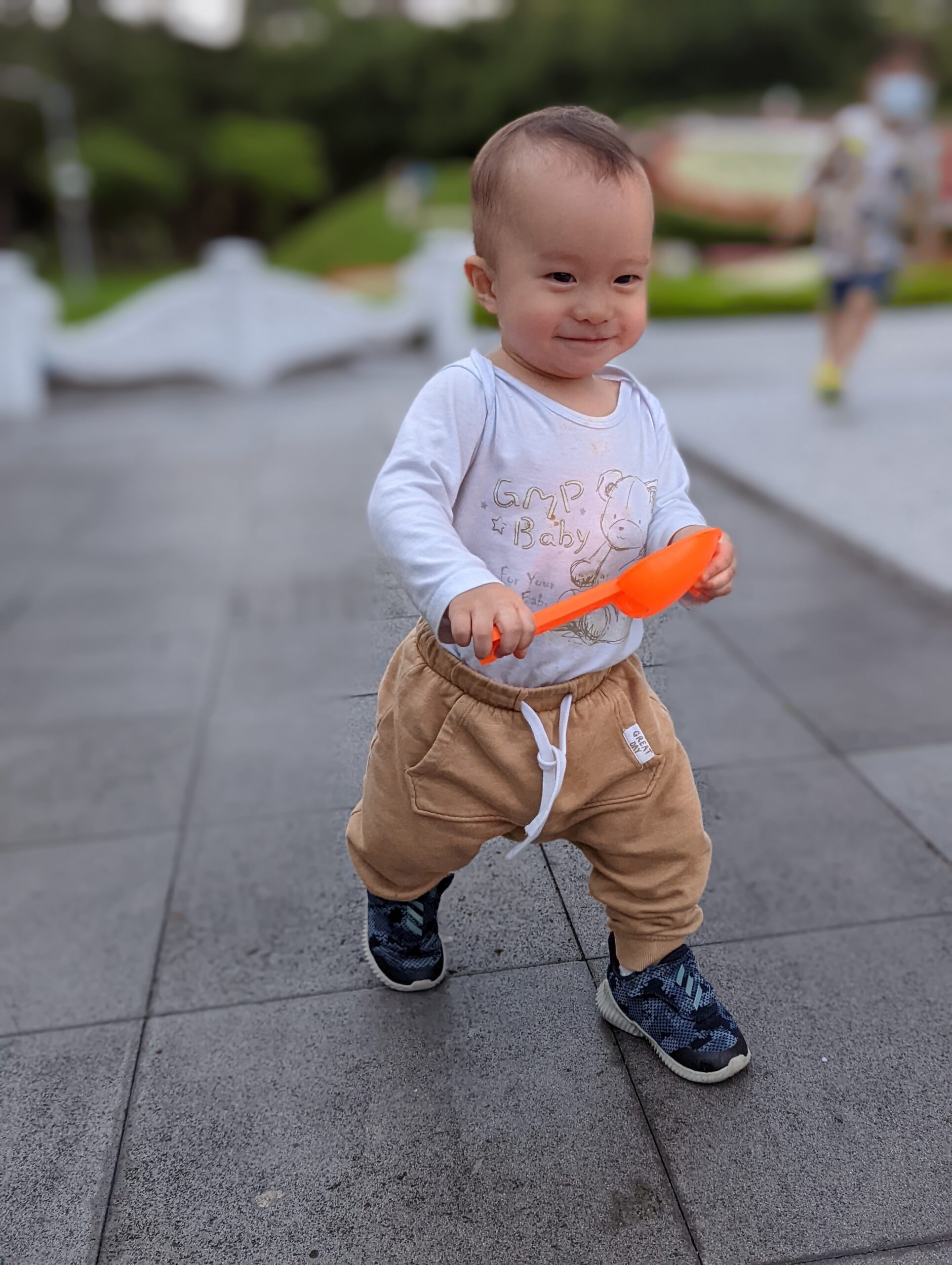 溜小孩_去公園跑跑跑/青年公園花鐘 @嘿!部落!