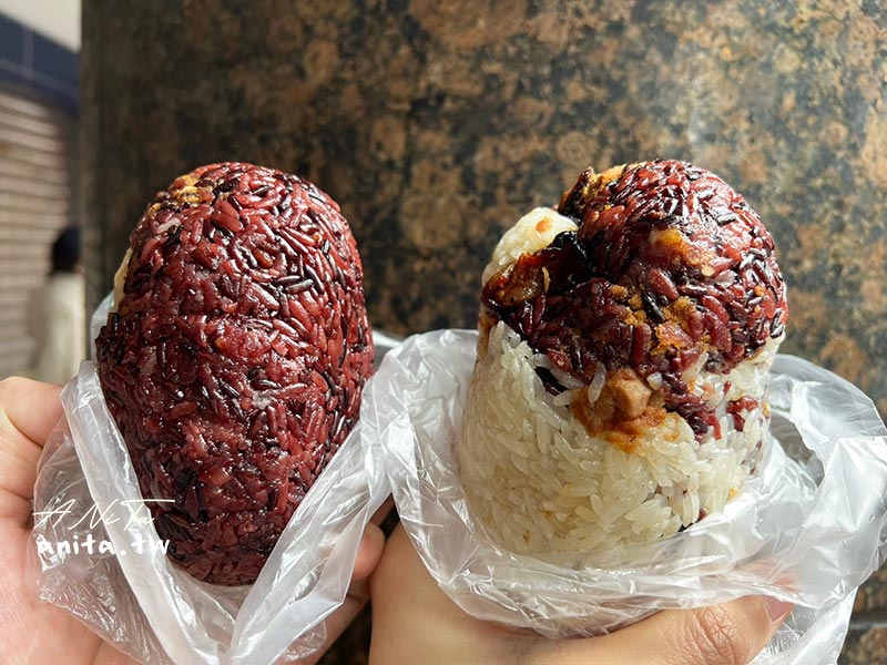 丁丁飯糰｜頂溪騎樓下的中式早餐，飯糰口味高達17種，經典口味配料多 @嘿!部落!