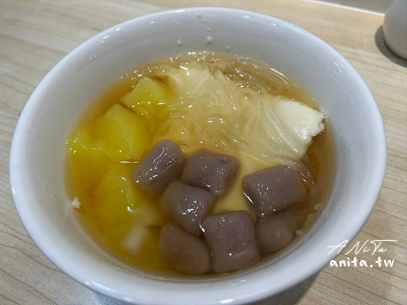 板橋黃石市場美食｜全香豆花｜傳統豆花、紅豆湯、花生湯、燒麻糬選擇不少 @嘿!部落!