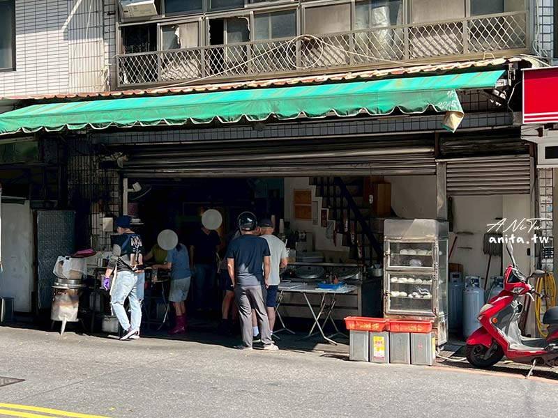 南山路雙和豆漿｜價格親民，百元內搞定一餐，推薦韭菜盒、豬排飯糰、蔬菜餅 @嘿!部落!