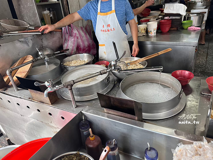 台北美食｜捷運台北車站周邊｜城中市場美食「城中老牌牛肉拉麵大王」 @嘿!部落!