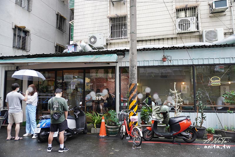 新北中和早午餐｜巷弄蒔光早午餐，憨吉蛋餅很特別 @嘿!部落!