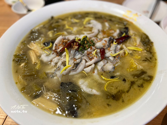 正太酸菜魚｜別地方吃不到的老罈酸菜魚、沸騰水煮魚，復刻重慶佳餚 @嘿!部落!