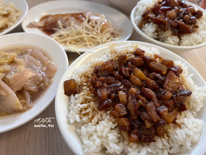 板橋美食｜海山魯肉飯．台味文青風展現古早味 @嘿!部落!