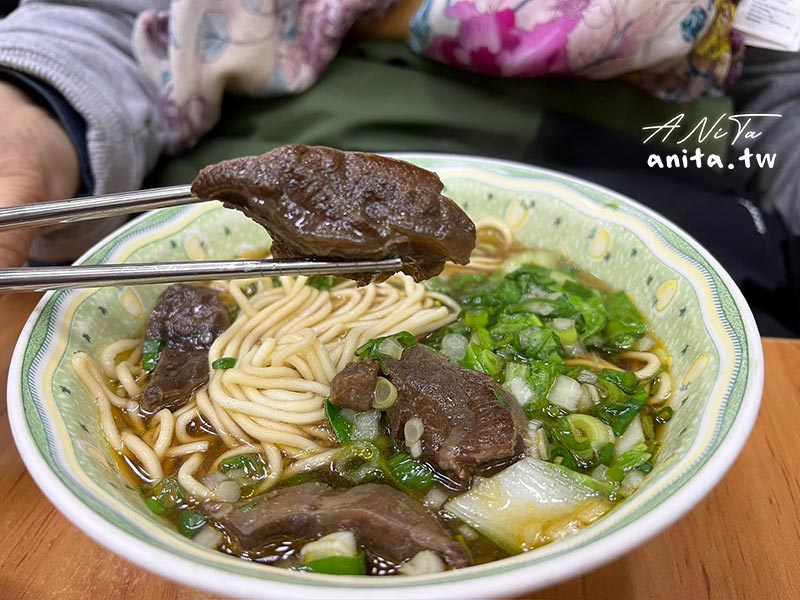 老黃原汁牛肉麵｜永和在地30年老店，湯頭清淡、牛肉扎實 @嘿!部落!