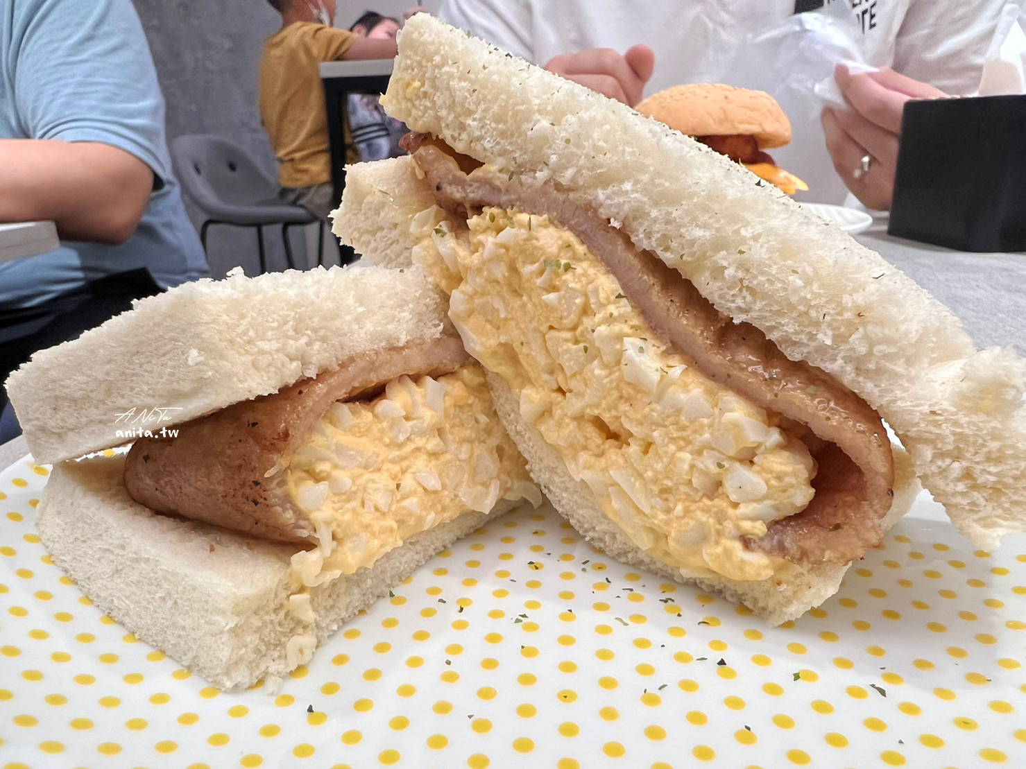 台北美食｜信義安和站｜人潮滿滿的「谷爹創意早午餐」每日限量蛋沙拉豬排吐司．值得一吃 @嘿!部落!