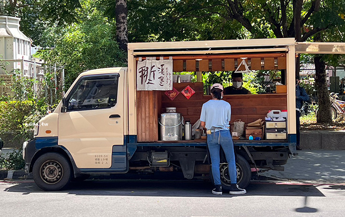 餐車推薦｜附近漢堡 Nearby Burger．堅持做好每一顆漢堡 @嘿!部落!