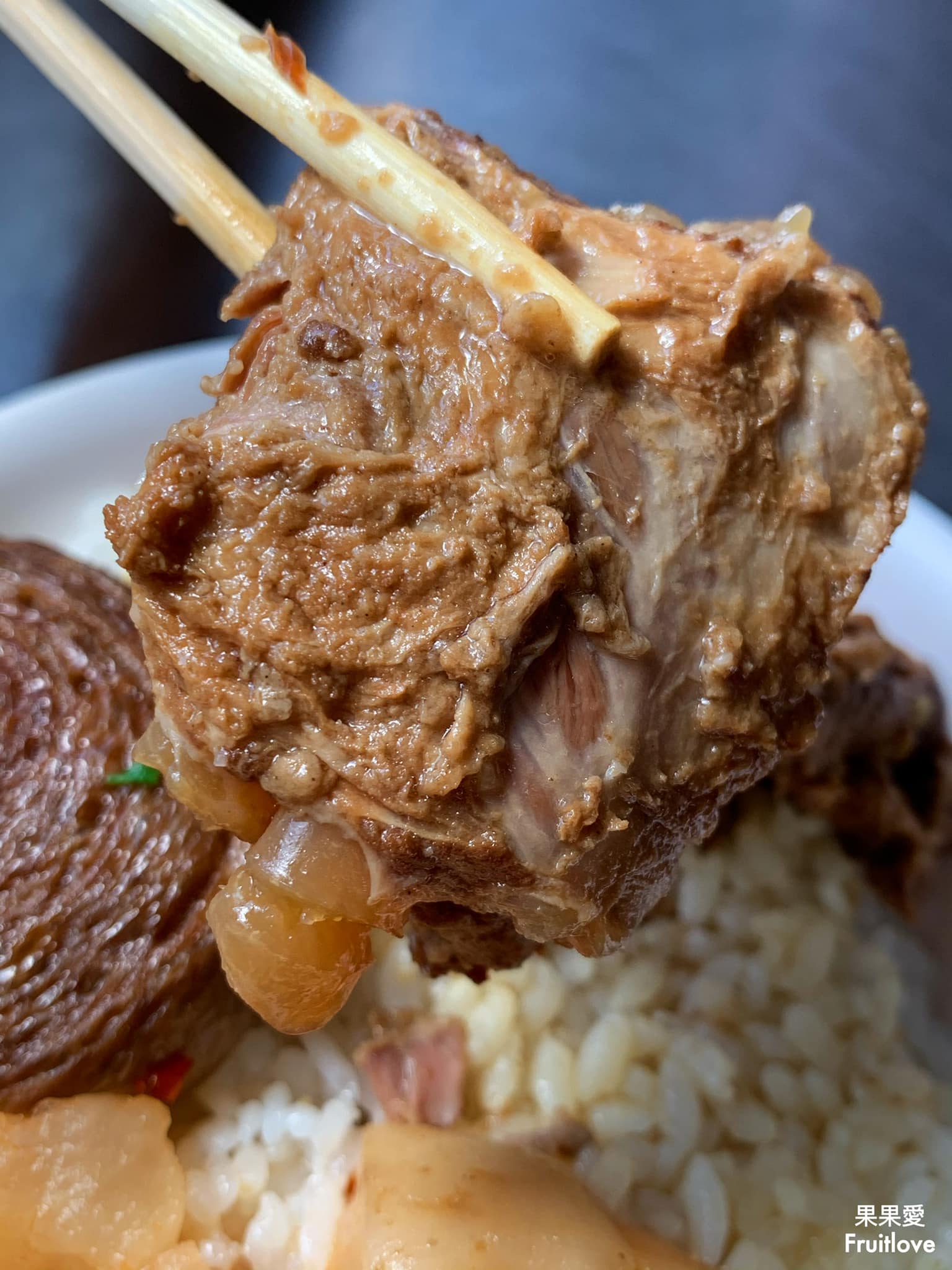 正緣軟骨飯&rang;讓人好滿足的軟骨飯，味道好吃且不油膩 @嘿!部落!