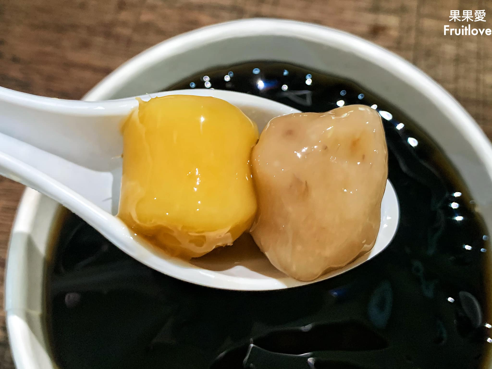 新凍嫩仙草&rang;純古法柴燒仙草，味道濃郁，口感滑順又回甘-台中大坑美食 @嘿!部落!
