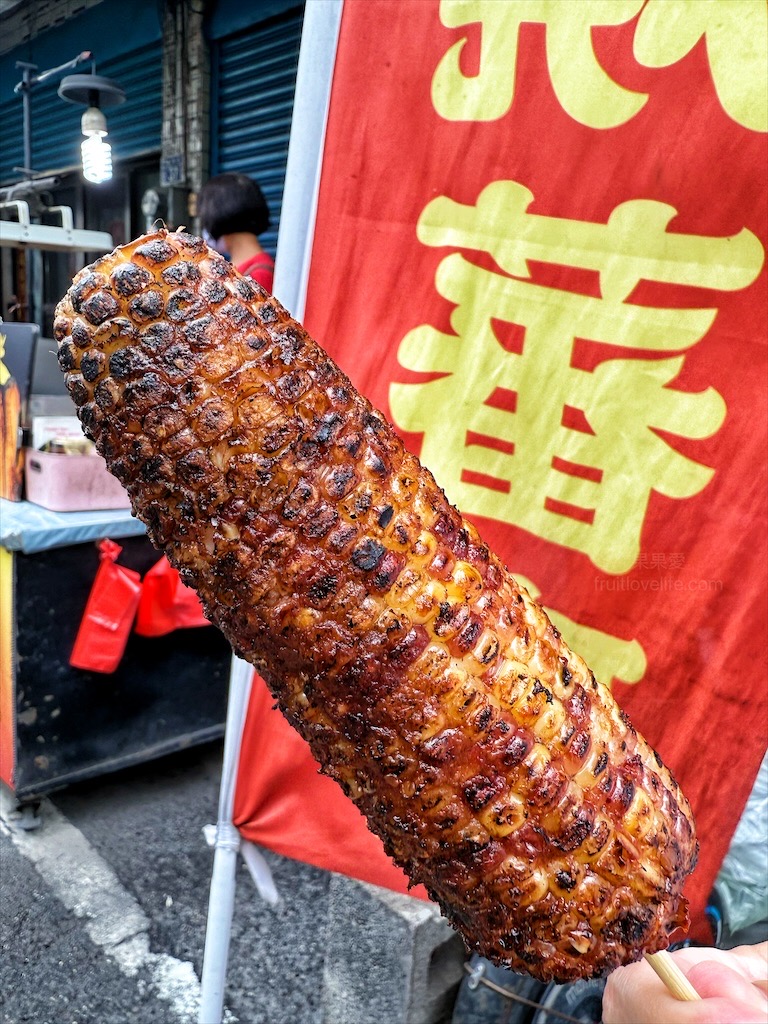 鹿港生烤燒蕃麥&rang;彰化鹿港烤玉米，市場附近的在地古早味碳烤玉米，從早上開始營業到下午 @嘿!部落!