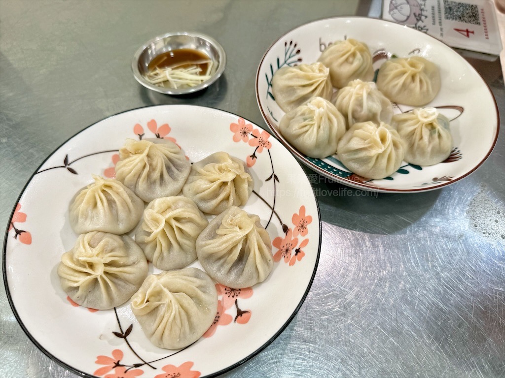 京巧手工湯包|彰化溪湖湯包，湯包現包現蒸，湯汁飽滿、肉餡鮮甜，還有小桌遊陪你等美食 @嘿!部落!