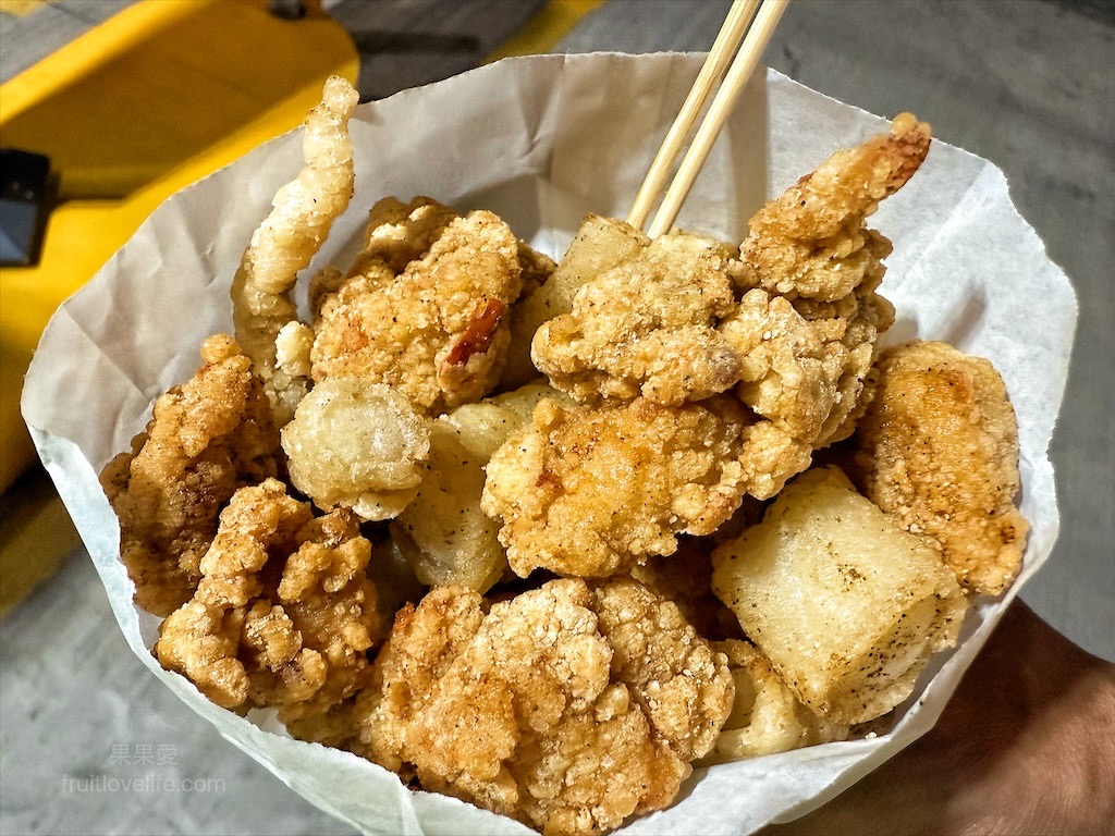 南投草屯｜嘉佳鹹酥雞：在地超人氣宵夜炸物店，炸物不油膩，還有三種風味胡椒鹽選擇 @嘿!部落!