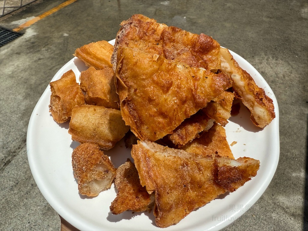 大漢花枝丸|澎湖馬公花枝丸，中央老街讓人難以忘懷的美食小吃，花枝鑲油條酥脆內軟，口感豐富，用料很實在 @嘿!部落!