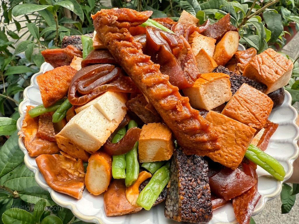 燻茶滷味|台中沙鹿燻茶滷味，沙鹿火車站前平價唰嘴冷滷味，香甜回甘，無論是當點心、宵夜都很適合 @嘿!部落!
