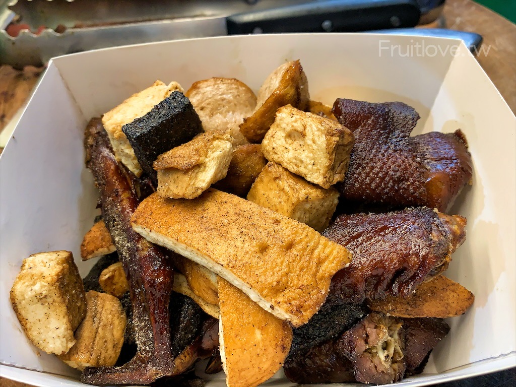 台中小鎮東山鴨頭南門店&rang;台中南區美食，讓人吮指回味的中興大學消夜美食東山鴨頭，好吃不油膩 @嘿!部落!