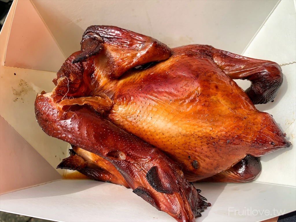 大仁哥蔗香脆皮桶仔雞&rang;全台巡迴的超人氣美食，這次快閃桶仔雞餐車終於再度來到我家附近了 @嘿!部落!