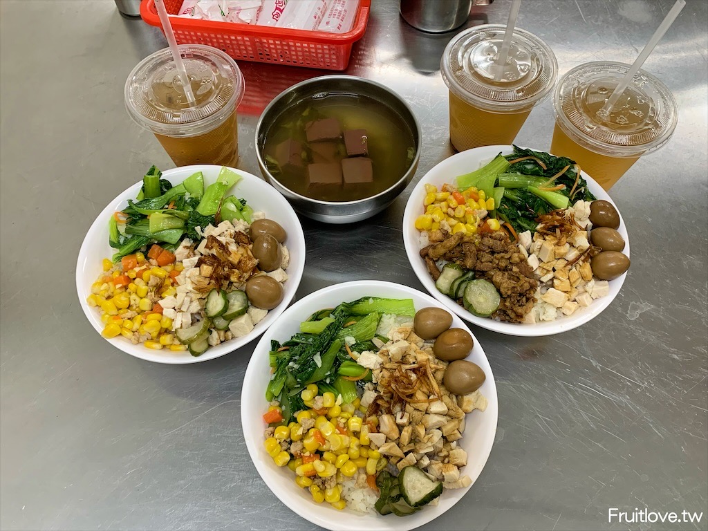 玉眞香美食館&ndash;埔里美食｜在地平價美食小吃！經濟又實惠！雞肉飯、雞滷飯份量十足又美味 &bull; 寵物友善 @嘿!部落!