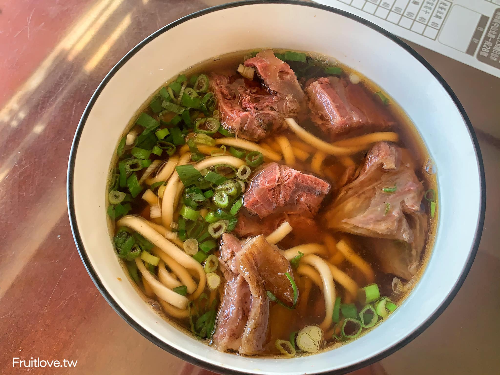 珍合味麵飯館&rang;牛肉湯頭甘甜不油膩，肉質鮮嫩帶點筋，味道清爽又順口-桃園楊梅美食/小吃 @嘿!部落!