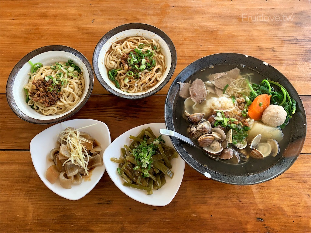 田中小吃/厝邊ㄟ灶咖&rang;彰化田中美食，田中早午餐，懷舊庭園式的用餐環境，很古早味的傳統小吃，平價又美味，彰化寵物友善 @嘿!部落!