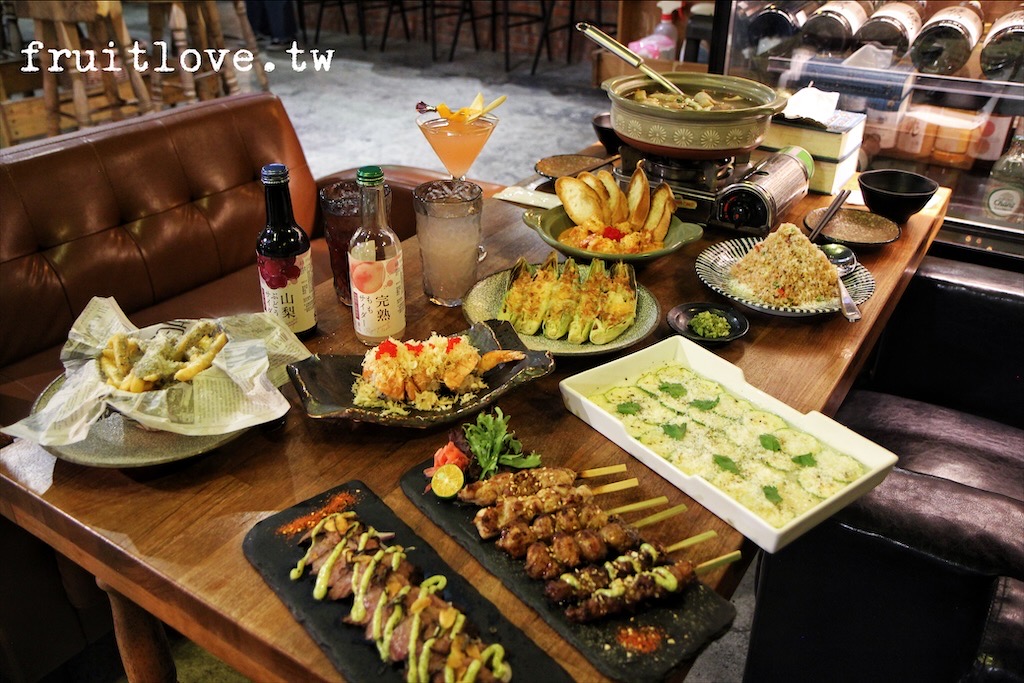 秋田笠 Izakaya&rang;台中西區寵物友善餐廳，日式居酒屋一週四天暢飲日，有各種燒烤串燒、炸物、鍋物、壽司、熱炒、酒品可選擇，另有包場服務 @嘿!部落!