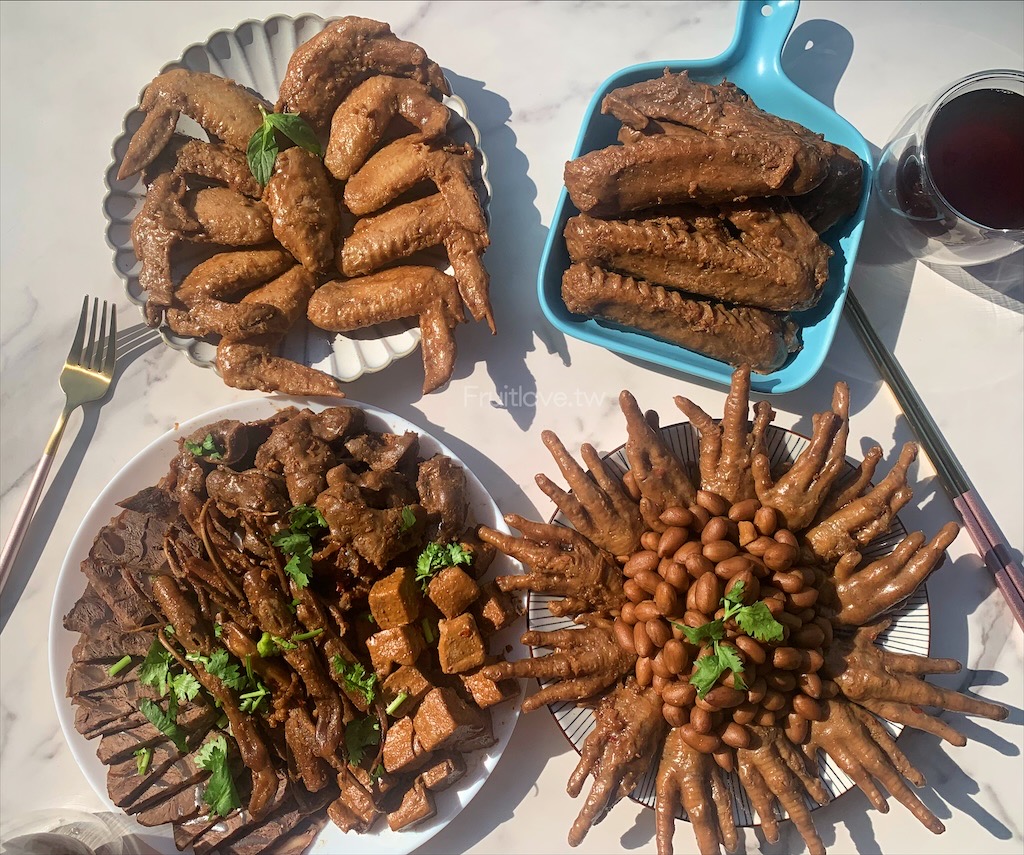 黑竹園雞腳凍-宅配美食&rang;員林必吃冰鎮滷味，下酒菜、追劇必備的熱門8款滷味入味又涮嘴，台中、彰化員林伴手禮推薦 @嘿!部落!