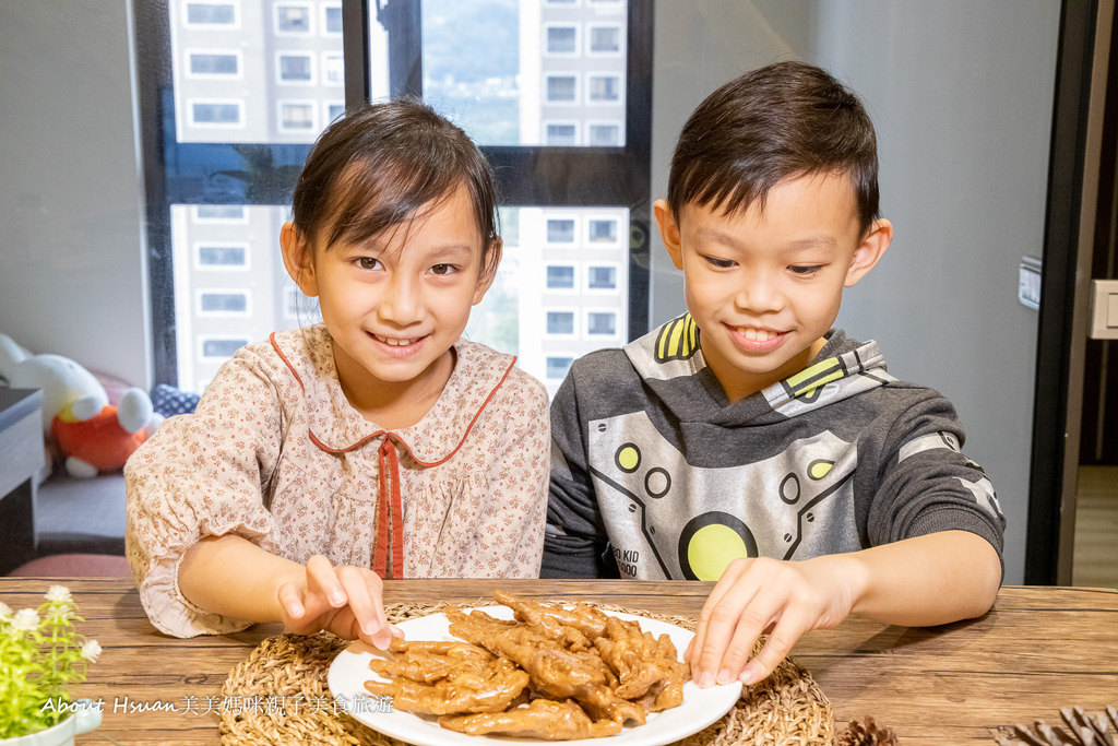 黑竹園雞腳凍 各大媒體報導的宅配滷味美食 過年就在家吃吃喝喝與家人享受雞腳凍 @嘿!部落!