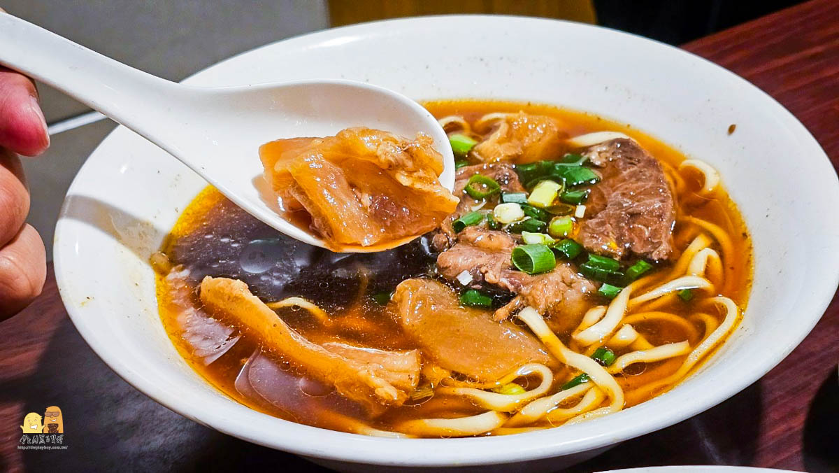 七十二牛肉麵，米其林推薦美食一定要吃傳說中乳白色湯頭的清燉牛肉 @嘿!部落!