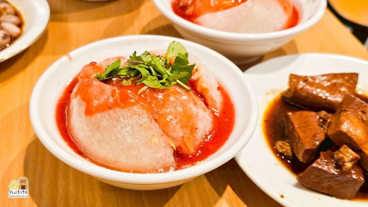 清蒸肉圓VS油炸肉圓，你選哪一邊？川業肉圓帶你解鎖萬華最強肉圓新吃法！ @嘿!部落!