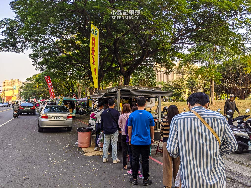 即時熱門文章：高雄前鎮美食｜勞工公園後山林記炸蛋蔥油餅．酥脆餅皮加上爆漿蛋黃