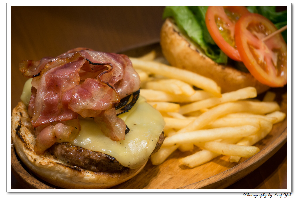 【新北】KUA ‘AINA BURGERS (林口三井店)│來自夏威夷的歐巴馬漢堡 、林口三井Outlet夏威夷漢堡、三井Outlet餐廳推薦 @嘿!部落!